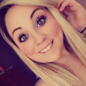 Meet your Posher, Alison